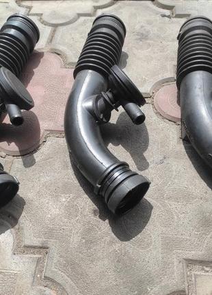 Патрубок турбіни renault megane ii 8200218988 8200218987 sceni...
