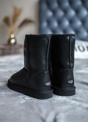 Сапоги ugg classic short женские из кожи2 фото