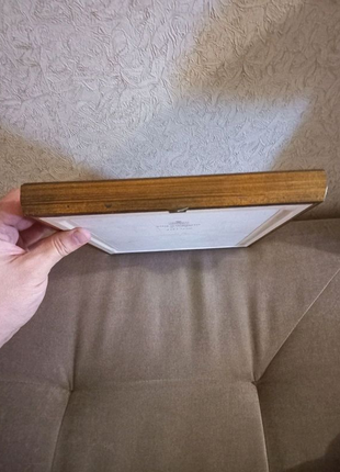 Продам икону на фарфоре в деревянной раме "мария владимировская"