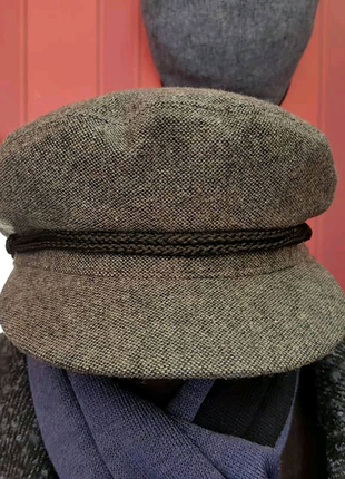 Продам жіночу кепку - капитанку.4 фото