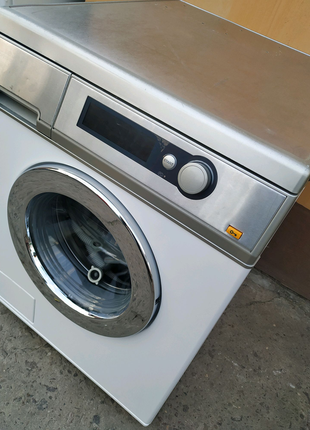 Професійна пральна машина miele pw5065