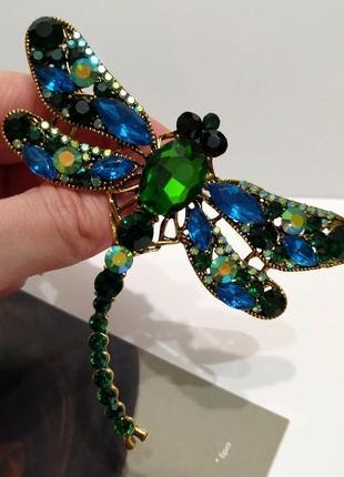 Брошь стрекоза большая зеленая с камнями блестящая брошь значок бабочка1 фото