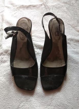 Шкіряні босоніжки .босоніжки. босоніжки шкіра босоніжки на підборах. лаковані босоніжки6 фото
