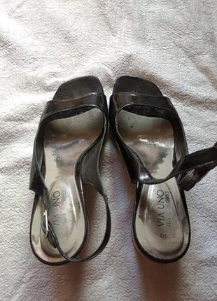 Шкіряні босоніжки .босоніжки. босоніжки шкіра босоніжки на підборах. лаковані босоніжки3 фото