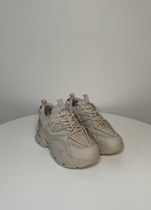 Базовые кроссовки на текстурированой платформе | basic sneakers lonza2 фото