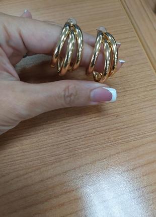 Модные серьги