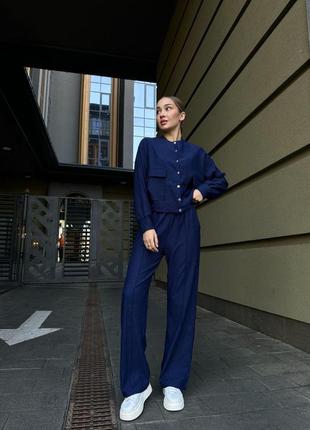 Синий женский брючный костюм широкие брюки палаццо бомбер кофта на кнопках женский прогулочный повседневный костюм свободного кроя7 фото