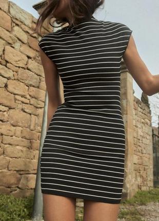 Облягаюча жіноча трикотажна сукня.плаття zara1 фото