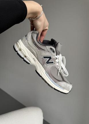 Мужские замшевые кроссовки new balance 2002r grey/brown1 фото