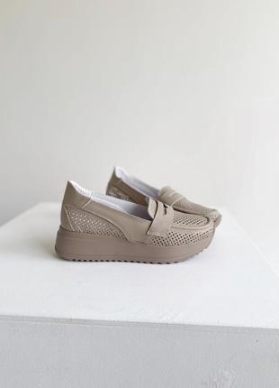 Лофери сліпони мокасіни в бежеві шкірі 36-40