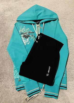 Жіночий трикотажний костюм soccer