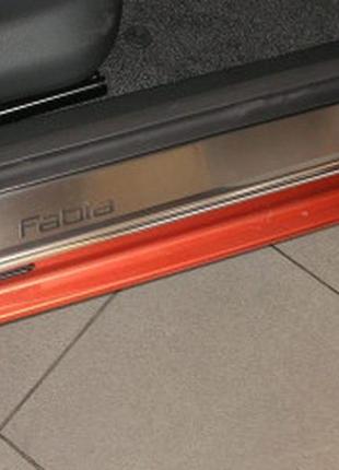 Накладки на пороги skoda fabia іі (шкода фабия) premium, нерж.