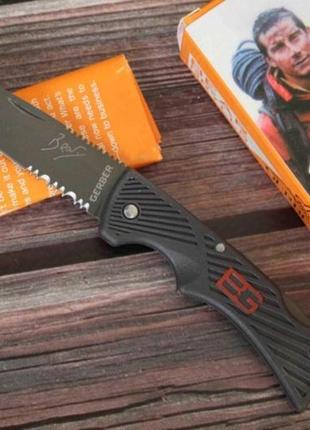 Складаний ніж із серейтором gerber bear grylls compact