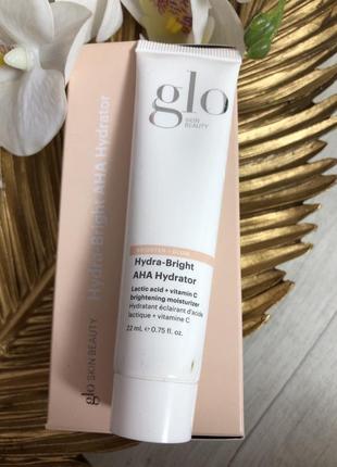 Освітлюючий, зволожуючий крем для обличчя з вітаміном с glo beauty skin hydra-bright aha hydrator