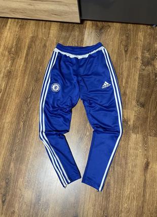 Adidas chelsea club