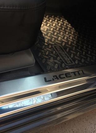 Накладки на пороги салона chevrolet lacetti (шевроле лачетти) 4шт. premium