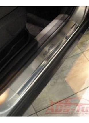 Накладки на пороги ford kuga (форд куга) 2008-2012. логотип гравировкой, нерж.