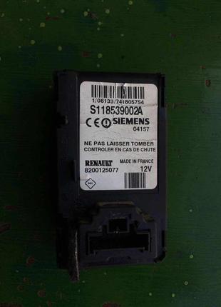 Бу замок зажигания кардридер renault megane 2, 8200125077,