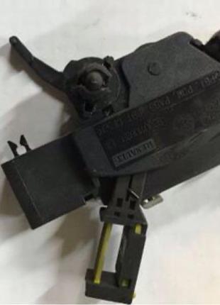 Бу датчик педалі зчеплення 8200110893 renault laguna 2, scenic,