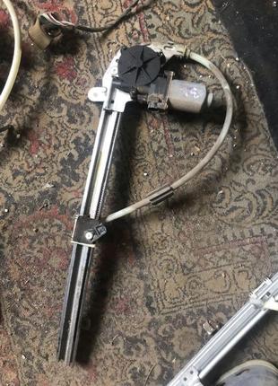 Бу стеклоподъемник renault laguna 2, 8200485201, 8200000557,