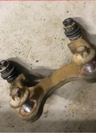 Бу скоба супорта заднього renault megane 2 7701055011, 7701069126