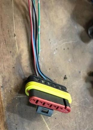 Бу фишка разъём автомобильный 282090-1,