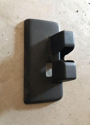 Бу кришка замка багажника renault megane 2, 8200308727.