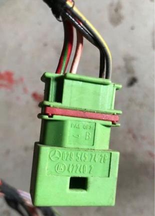 Бу роз'єм фішка mercedes, 0295457428