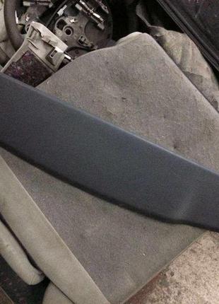 Бо накладка кришки багажника renault megane 2, 8200128758,