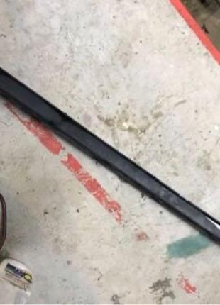 Бу накладка средняя заднего бампера renault laguna 2, g000017222,