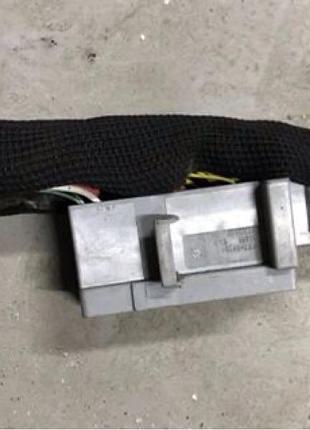 Бу блок запобіжників renault scenic 2, 13251ghw