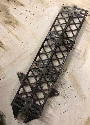 Бу фіксатор дротів під сидінням mercedes w168, a1685460180