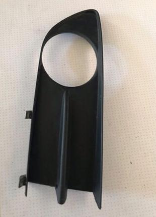 Бу решітка бампера renault laguna 2, g000009745, права.