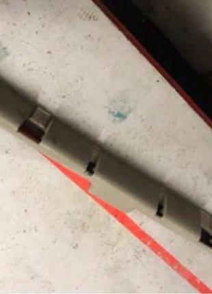 Бу накладка кронштейна сидінь renault scenic 2 8200392132