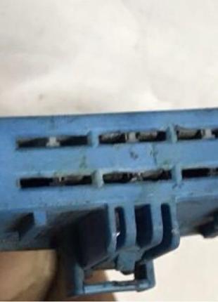 Бу фішка блока кнопок склопідіймачів renault, 321602021