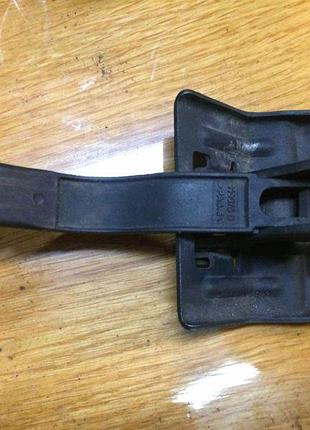 Бо гачок капота renault megane 2, 8200110075,