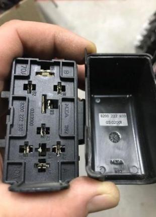Бу корпус блока реле renault 8200222930, 8200222933.