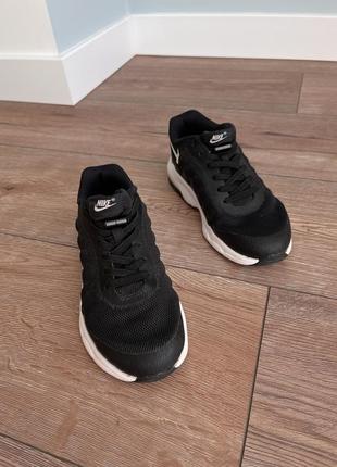 Кроссовки nike оригинал4 фото