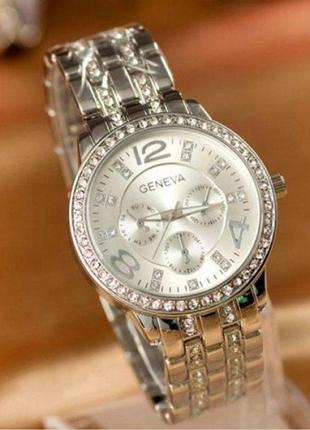 Гарний жіночий годинник із кварцовим механізмом geneva silver5 фото