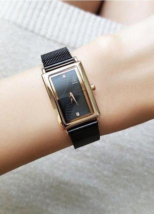 Гарний жіночий годинник із якісним японським кварцовим механіз...9 фото