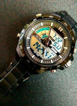 Гарний стильний чоловічий кварцовий годинник skmei shark black6 фото