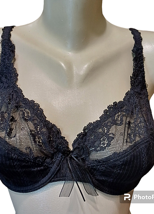 Бюстгальтер черный, мягкая чашка на косточке eu 80 с
