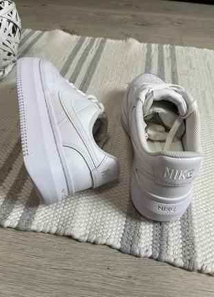 Кросівки nike court vision alta6 фото