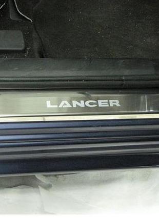 Накладки на пороги mitsubishi lancer 10 (мітсубіші лансер х) (2007-) логотип гравіювання, неірж.