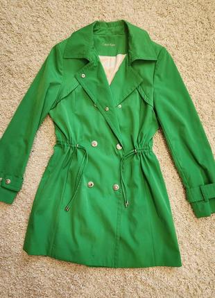 Зелене пальто calvin klein