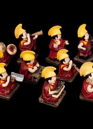 Статуэтка этническая тибетские монахи набор 12 шт. полимер 10x...2 фото