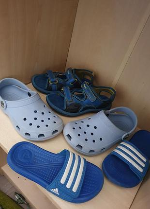 Шльопанці сандалі крокси crocs adidas clarks