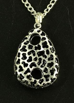 Кулон символ удачі корал 3х2,5х0.7 см сріблястий (17630)