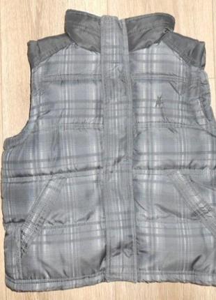 Теплий жилет на 5-6 років