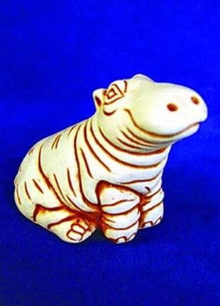 Статуетка нецке бегемотик сидить netsuke гіпс 4.8x4x3 см натур...